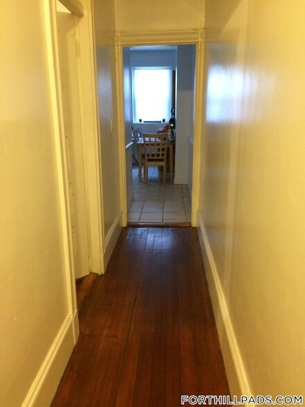 Building Photo - 4 Centre St