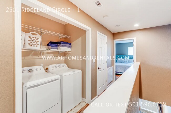 Building Photo - 2501 Ridgeland Cir