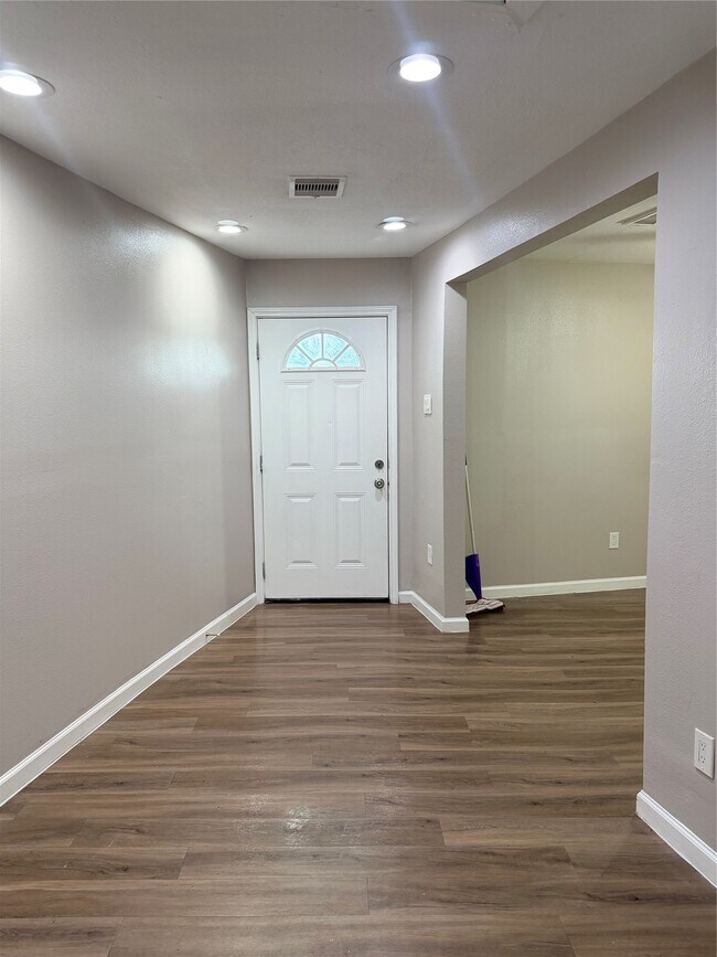 Building Photo - 13217 Player St