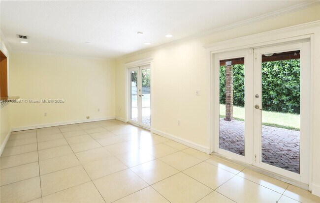 Building Photo - 8870 SW 86th St
