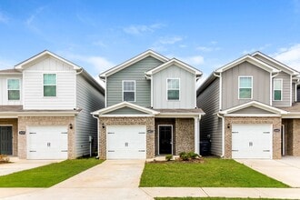 Building Photo - 6477 Rainbow Row