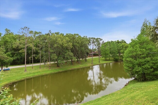 Building Photo - 2504 Grassy Point Dr