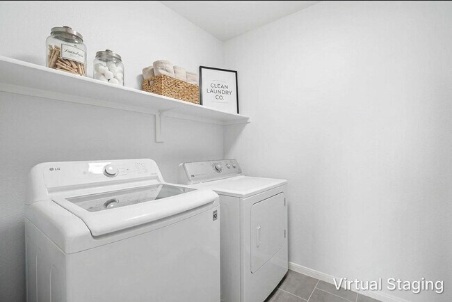 Building Photo - BEAUTIFUL PROPERTY IN PROVIDENCE WITH DOWNSTAIRS BEDROOM!