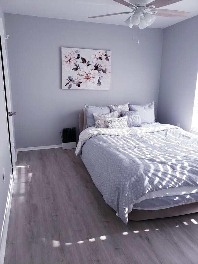 Building Photo - 8211 12th Way N