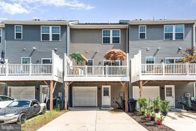 Building Photo - 68 Caswell Dr