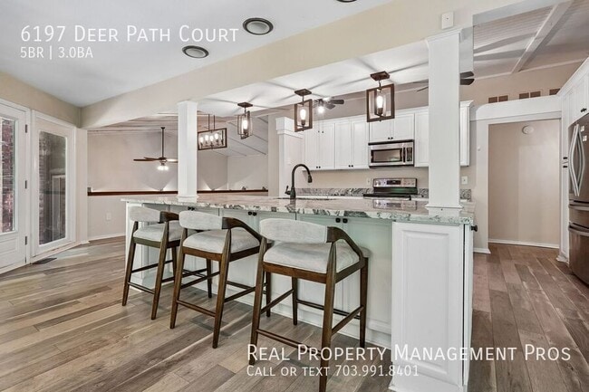 Building Photo - 6197 Deer Path Ct