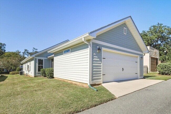 Building Photo - 1743 Brush Hill Rd