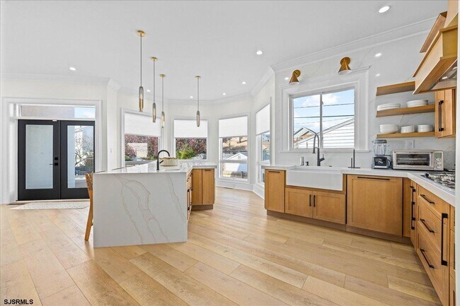 Building Photo - 31 Seaside Ct