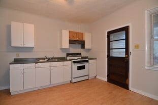 Building Photo - 1722 Brick Ave