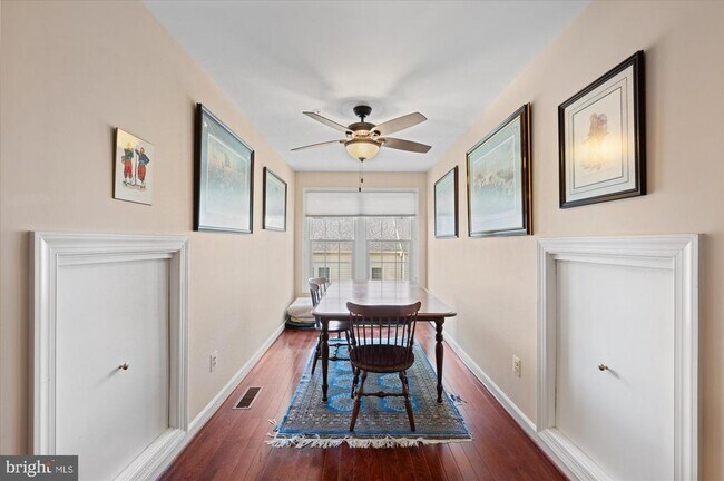 Building Photo - 265 Murtha St
