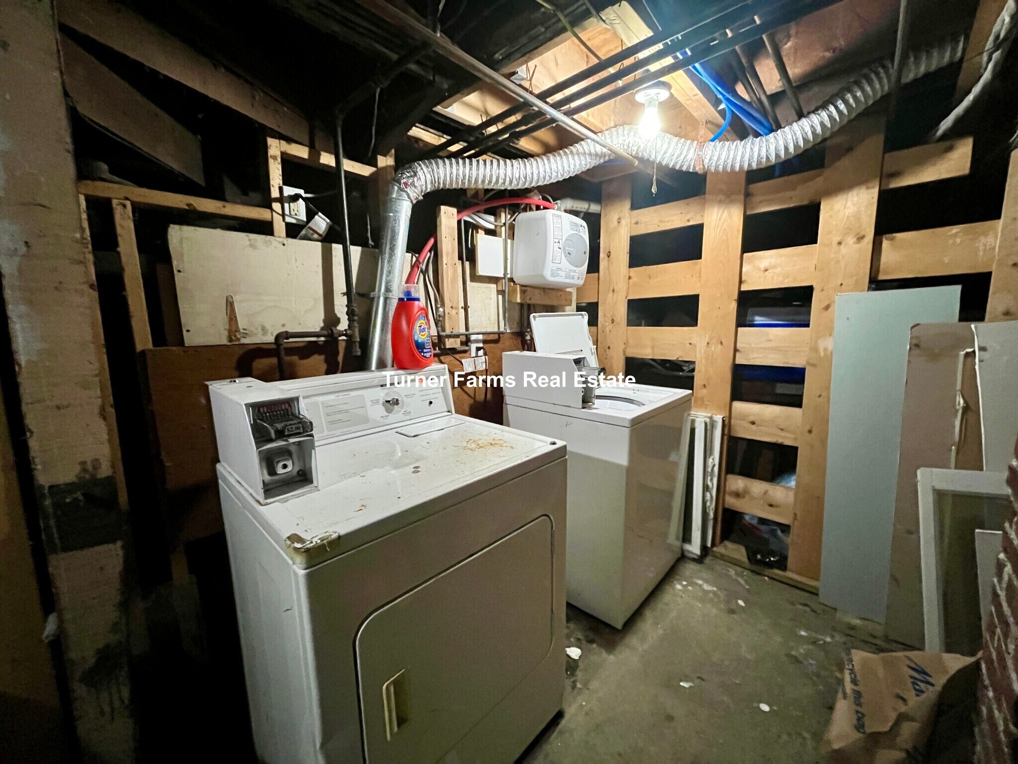 Building Photo - 129 Cedar St