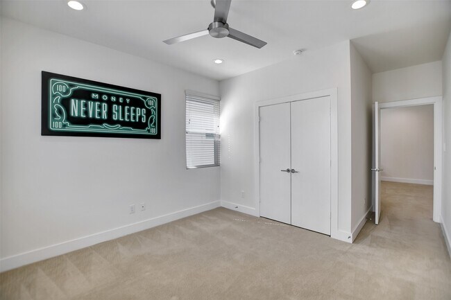 Building Photo - 5507 Robusto Pl