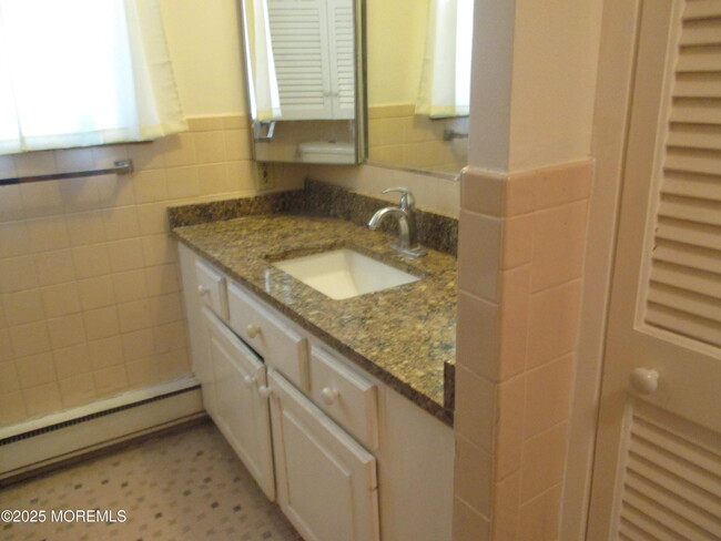 Building Photo - 89D Dorchester Dr