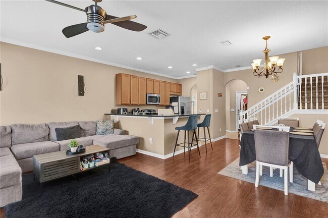 Building Photo - 5150 Fiorella Ln