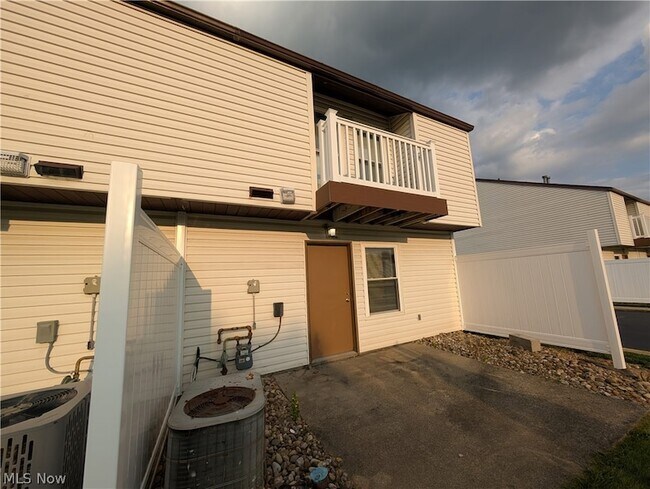 Building Photo - 1565 Whitehall Blvd