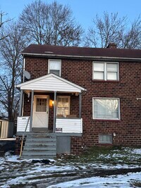 Building Photo - 440 5th St