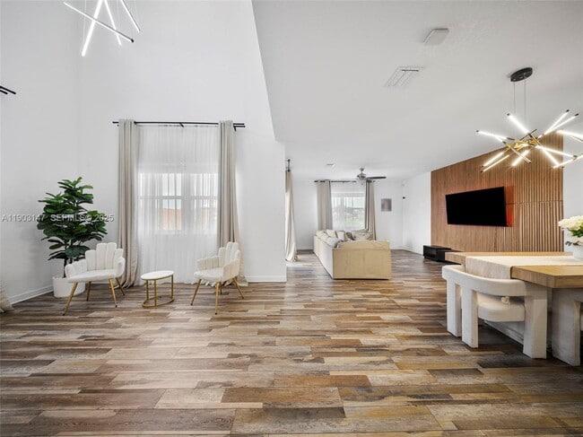 Building Photo - 1411 SE 26th Rd