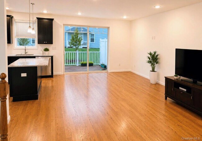 Building Photo - 3 Cedar Hill Dr