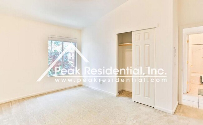 Building Photo - Spacious Elk Grove 4bd/2ba Home with 2 Car...
