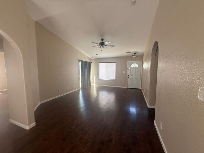 Building Photo - 3401 Misty Meadows Dr NE