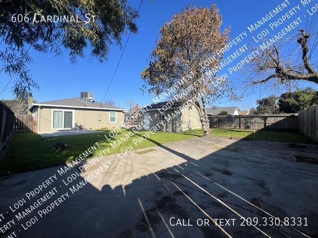 Building Photo - Remodeled 3 Bedroom Home