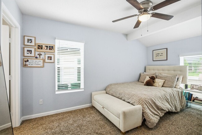 Building Photo - TCU-2712 Frazier Ave