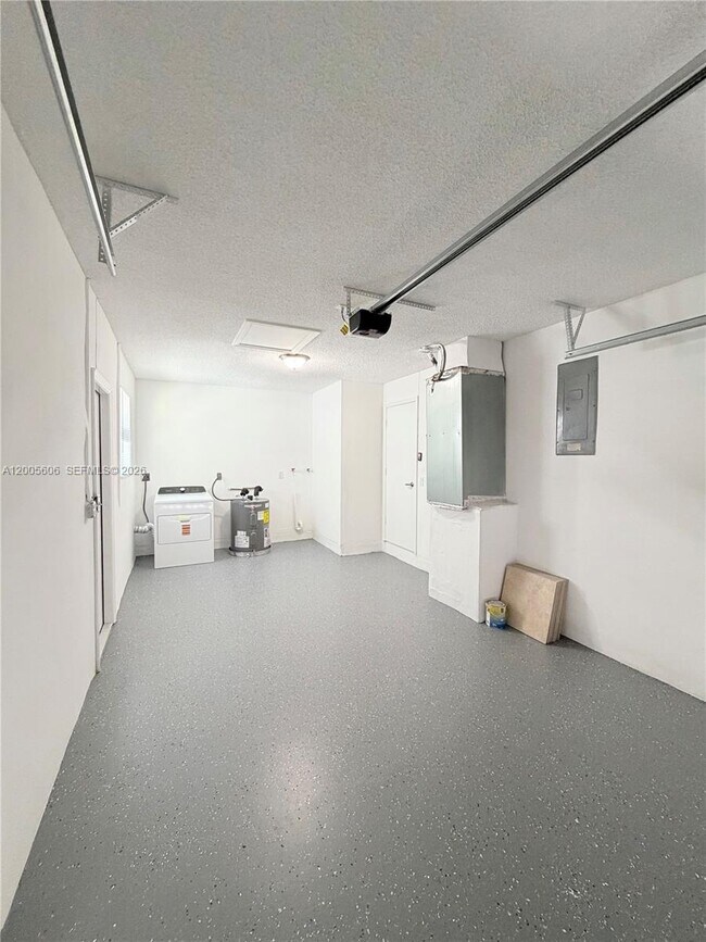 Building Photo - 8581 NW 17th St