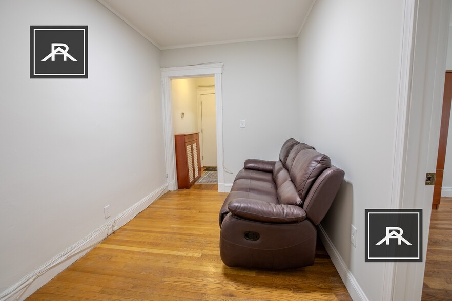 Building Photo - 28 Quint Ave