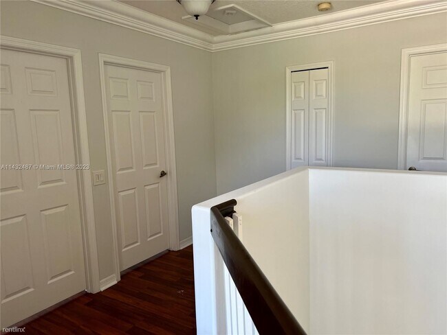 Building Photo - 4 br, 3 bath House - 571 Stonemont Dr