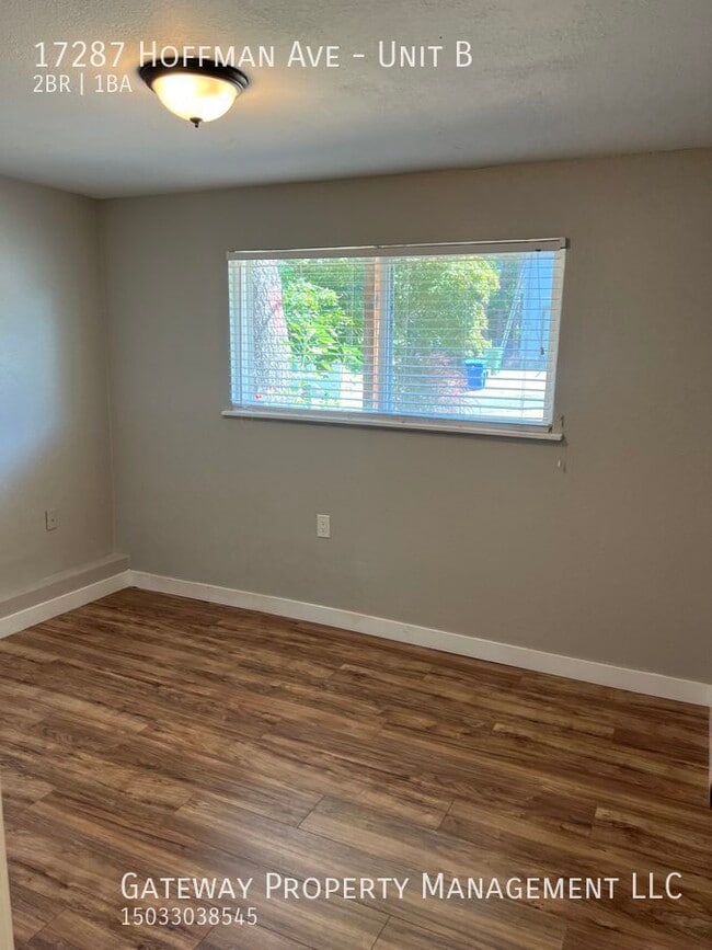 Building Photo - 17287 Hoffman Ave