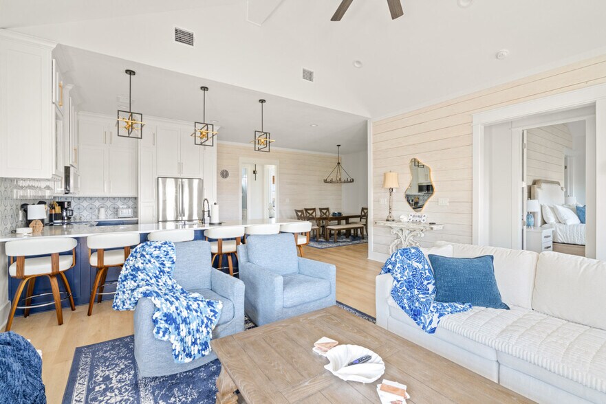 Building Photo - 867 Bowers Ln