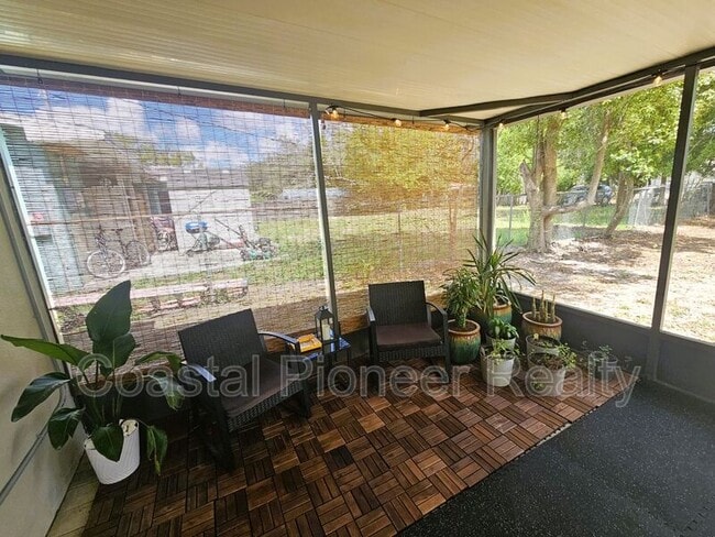 Building Photo - 8711 N Wick Pl