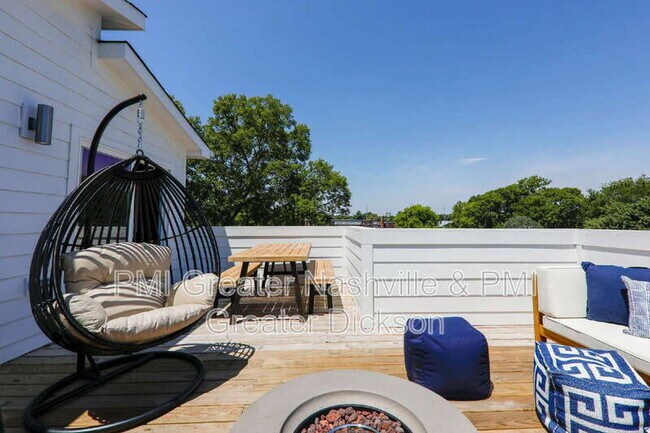 Building Photo - 11 N Hill St