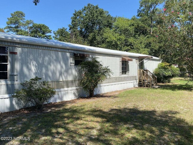 Primary Photo - 2 Bedroom Mobile Home-516 Greenwood Dr.