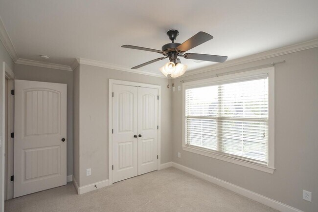 Building Photo - 7002 Brindle Ridge Way