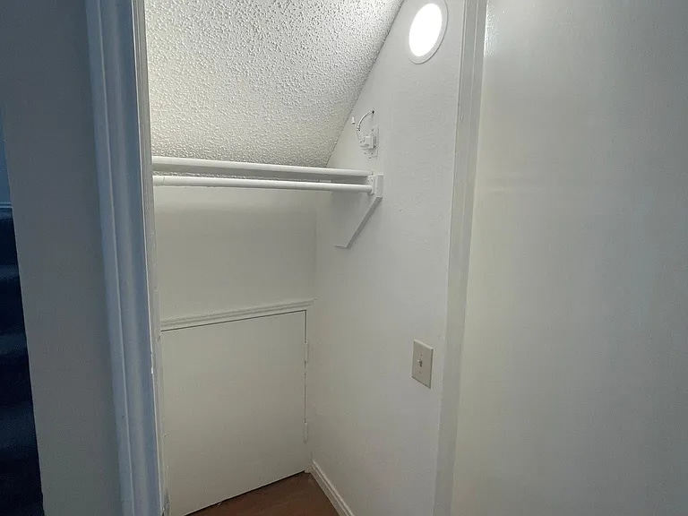 Building Photo - 3526 Tads Ln