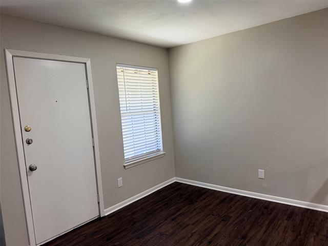 Building Photo - 1014 Bluebird Dr