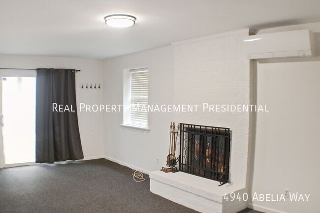 Building Photo - 4940 Abelia Way