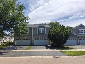 Building Photo - 680 Meadowridge Dr