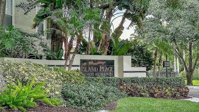 Building Photo - 713 Mainsail Dr