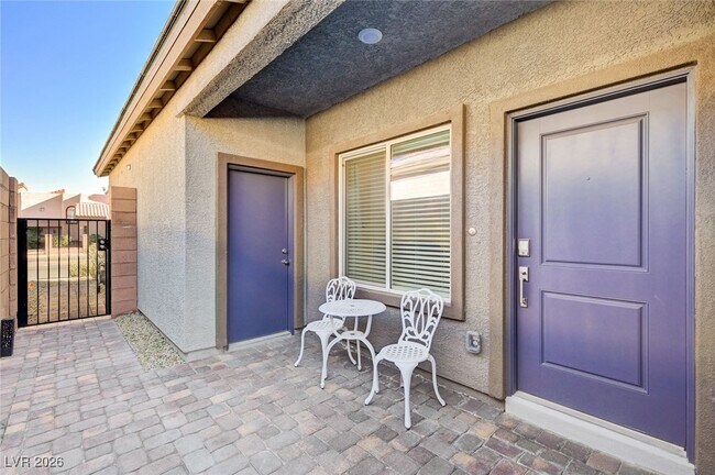 Building Photo - 3791 McLeod Dr