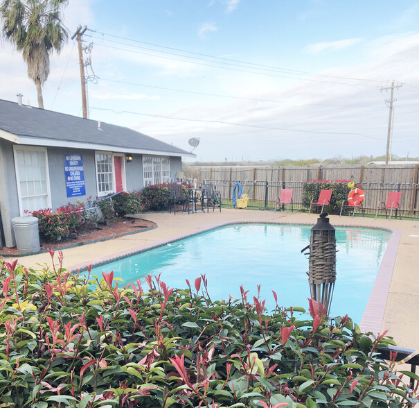 Primary Photo - Sandia Apartments