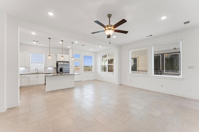 Building Photo - 21234 Black Gap Wildlife Dr