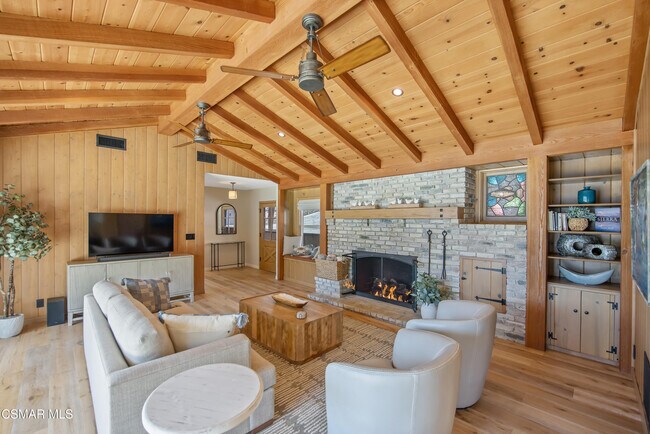 Building Photo - 800 Lake Sherwood Dr