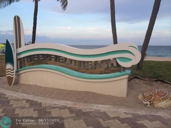 Building Photo - 1523 E Hillsboro Blvd