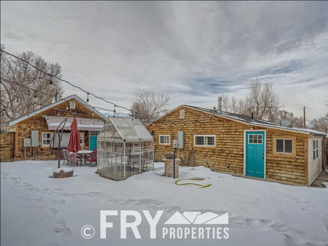 Building Photo - Updated home with carriage house situated a few minutes from downtown Belmar.
