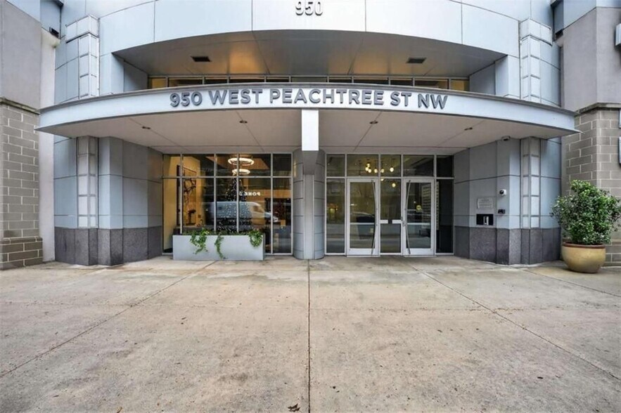 Building Photo - 950 W Peachtree St NW