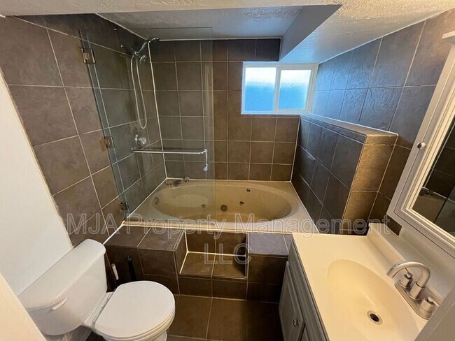 Building Photo - 6046 S 4000 W