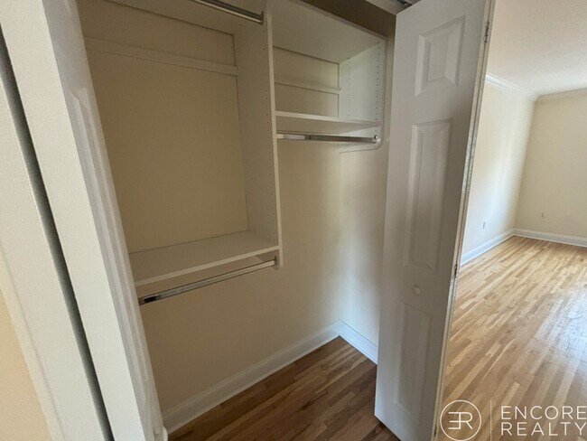 Building Photo - 86 St Paul St