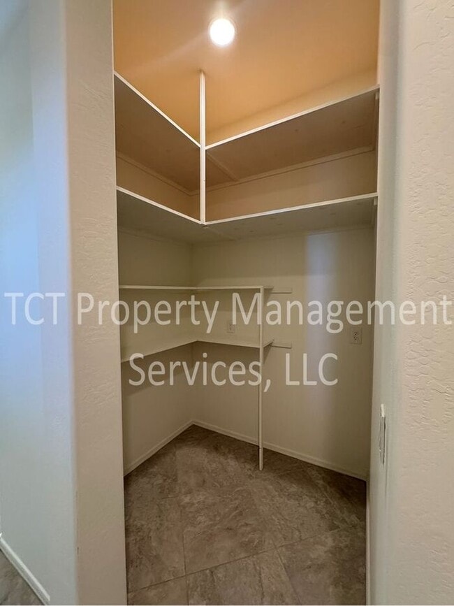 Building Photo - Beautifully Upgraded Home in Sedella Community